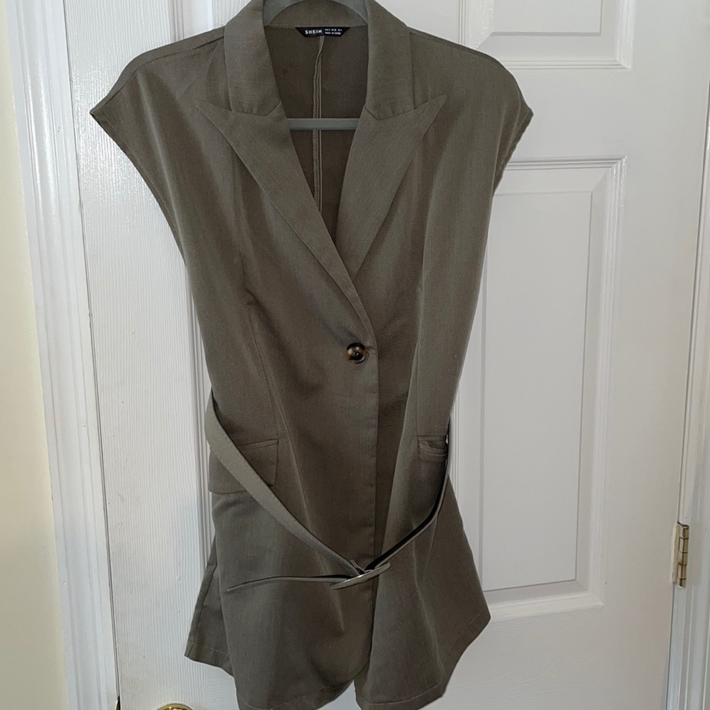 SHEIN sleeveless vest w/belt